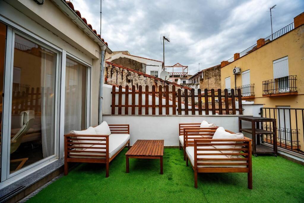 El Castuo Centro Historico Con Parking Apartment Caceres Exterior photo