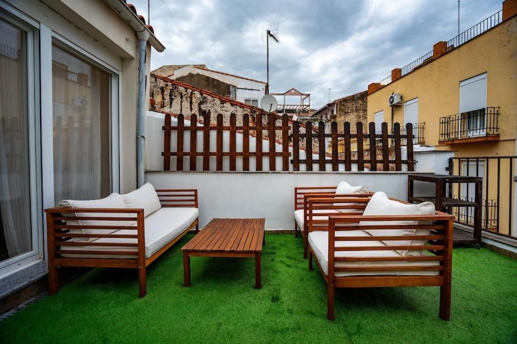 El Castuo Centro Historico Con Parking Apartment Caceres Exterior photo